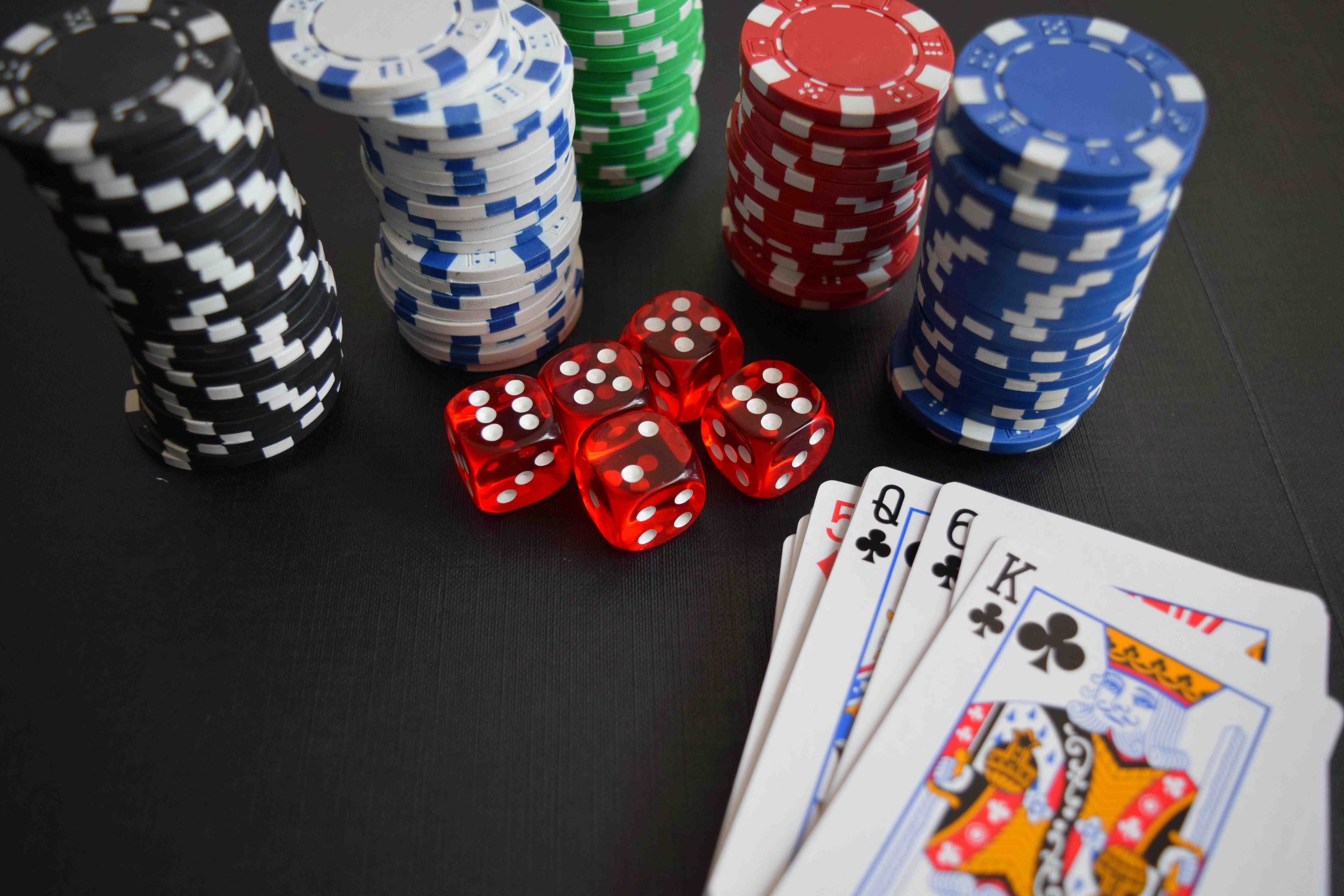 Lịch sử vòng chơi live casino và slot online trên sunwin20