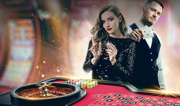 Người chơi Việt Nam truy cập casino trực tuyến trên điện thoại
